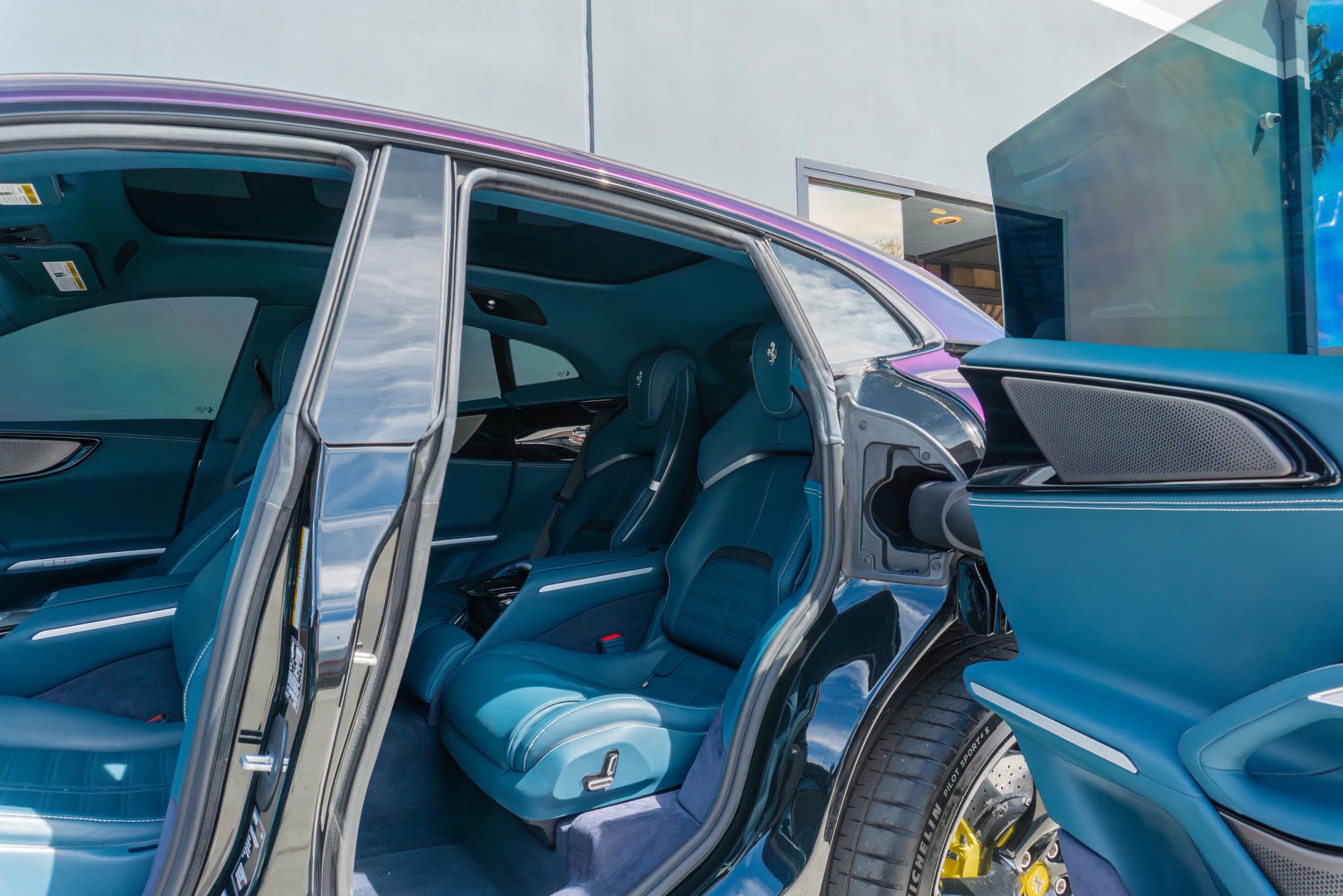 Used 2024 Ferrari Purosangue image 11