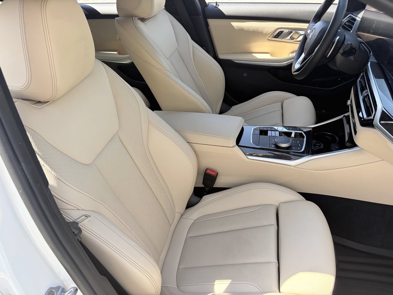 Used 2023 BMW 330e w/ Driving Assistance Package RWD image 10