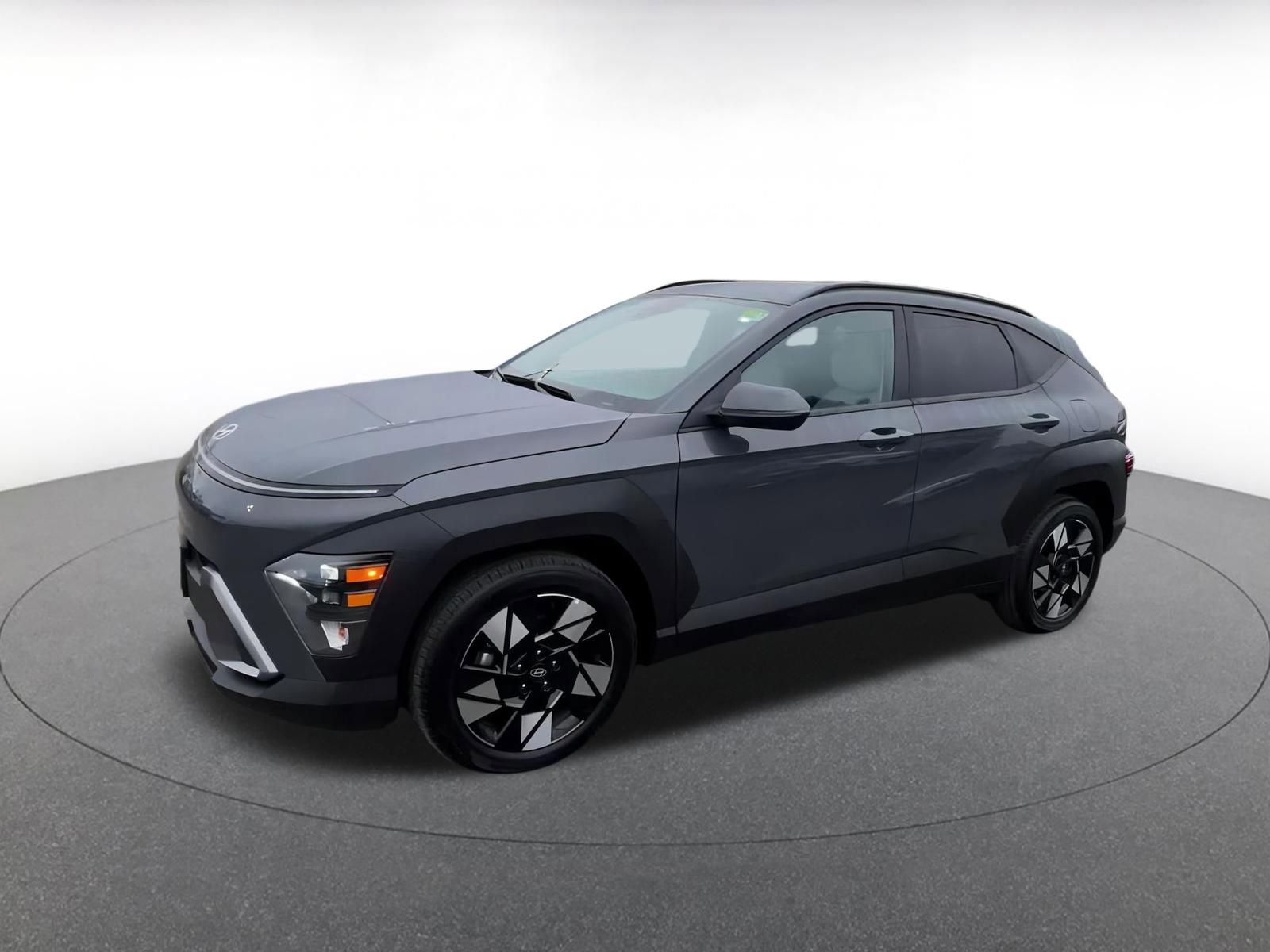Used 2025 Hyundai Kona SEL image 8