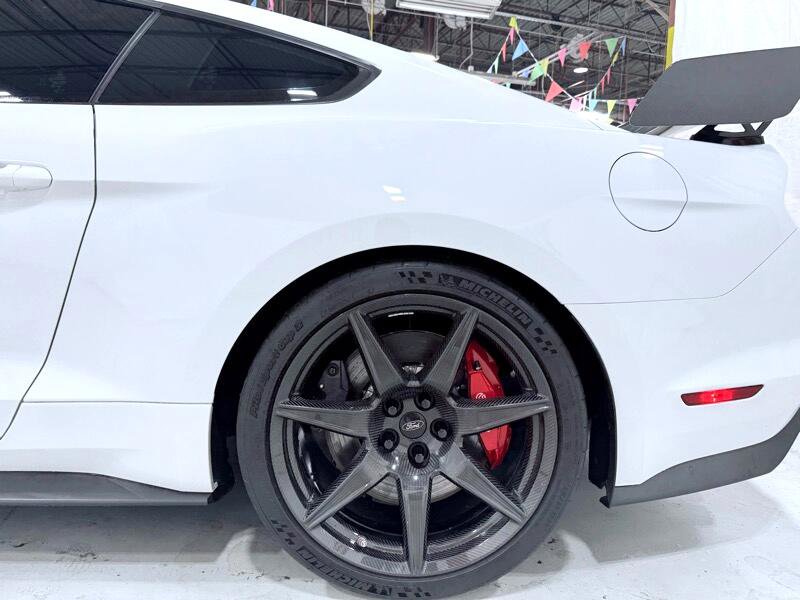 Used 2021 Ford Mustang Shelby GT500 w/ Carbon Fiber Track Pack image 11