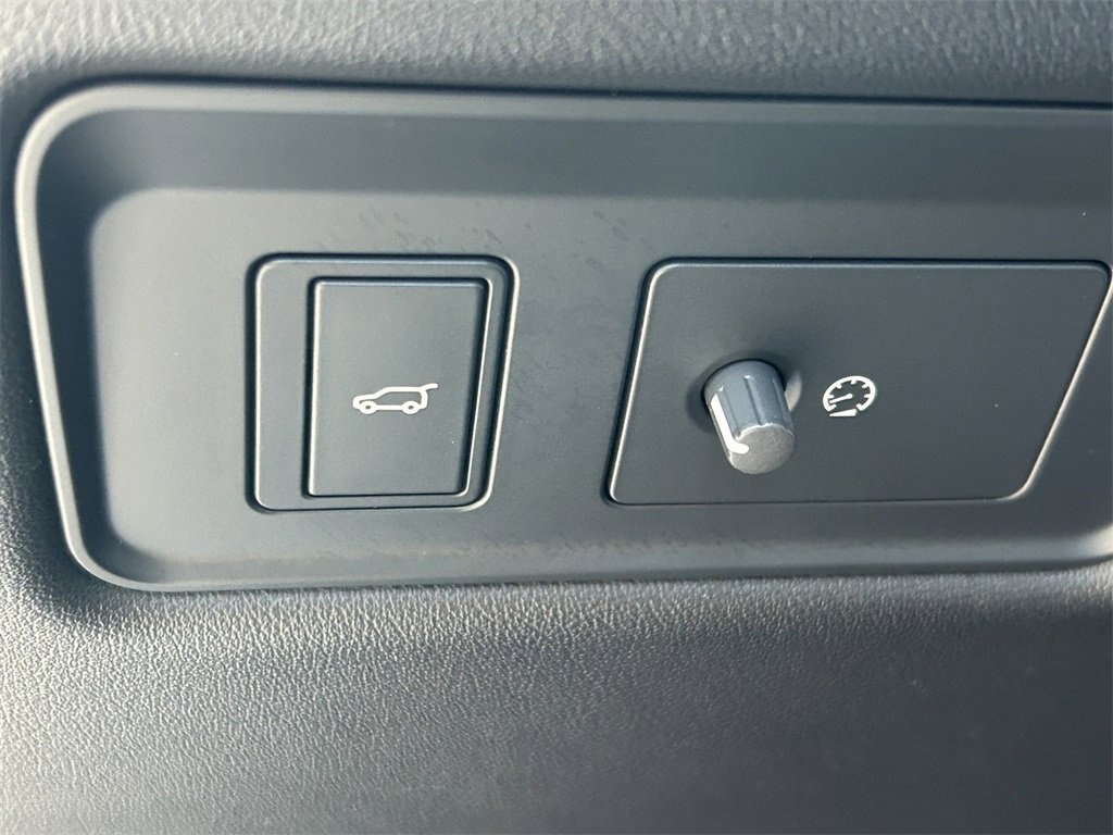 Used 2022 Land Rover Range Rover Westminster Edition image 34