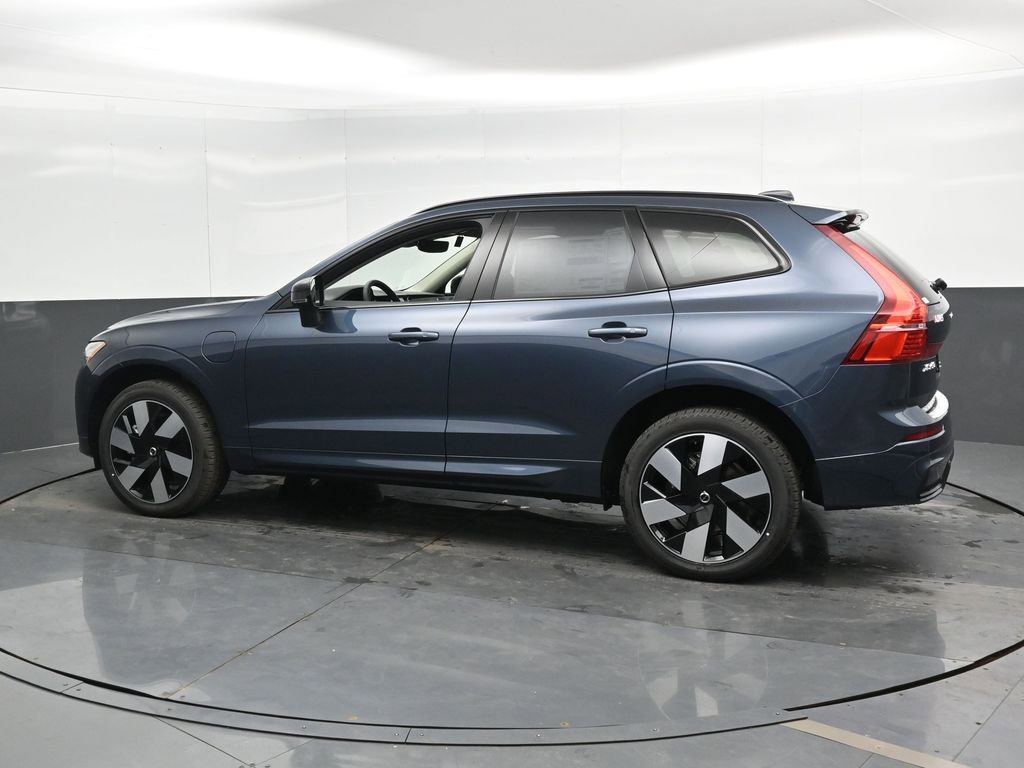New 2025 Volvo XC60 T8 Plus w/ Protection Package Premier image 7