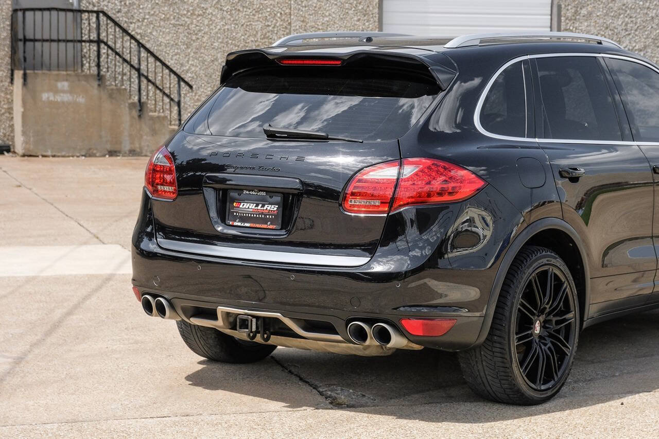 Used 2012 Porsche Cayenne Turbo AWD/4WD image 12