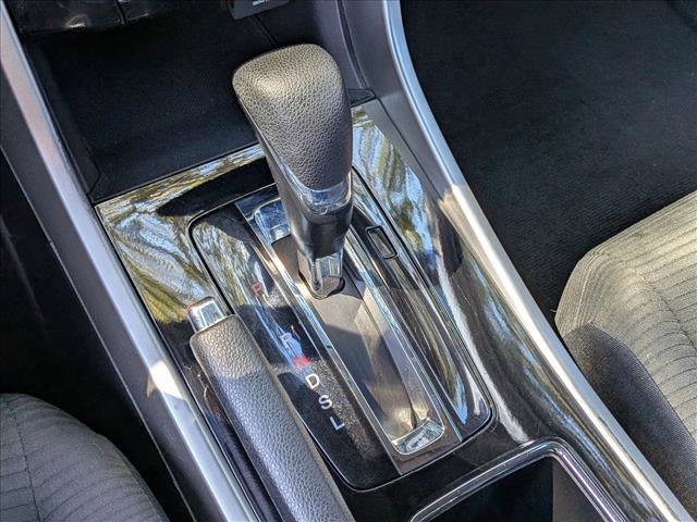 Used 2017 Honda Accord LX image 12