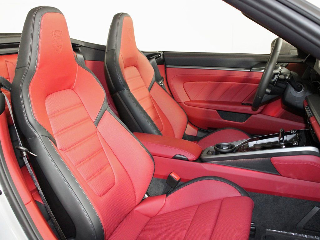 Used 2026 Porsche 911 Carrera image 40