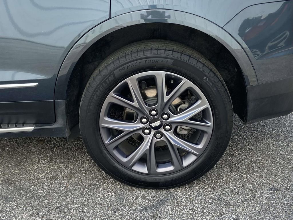 Used 2019 Cadillac XT5 Luxury w/ Sport Package image 9