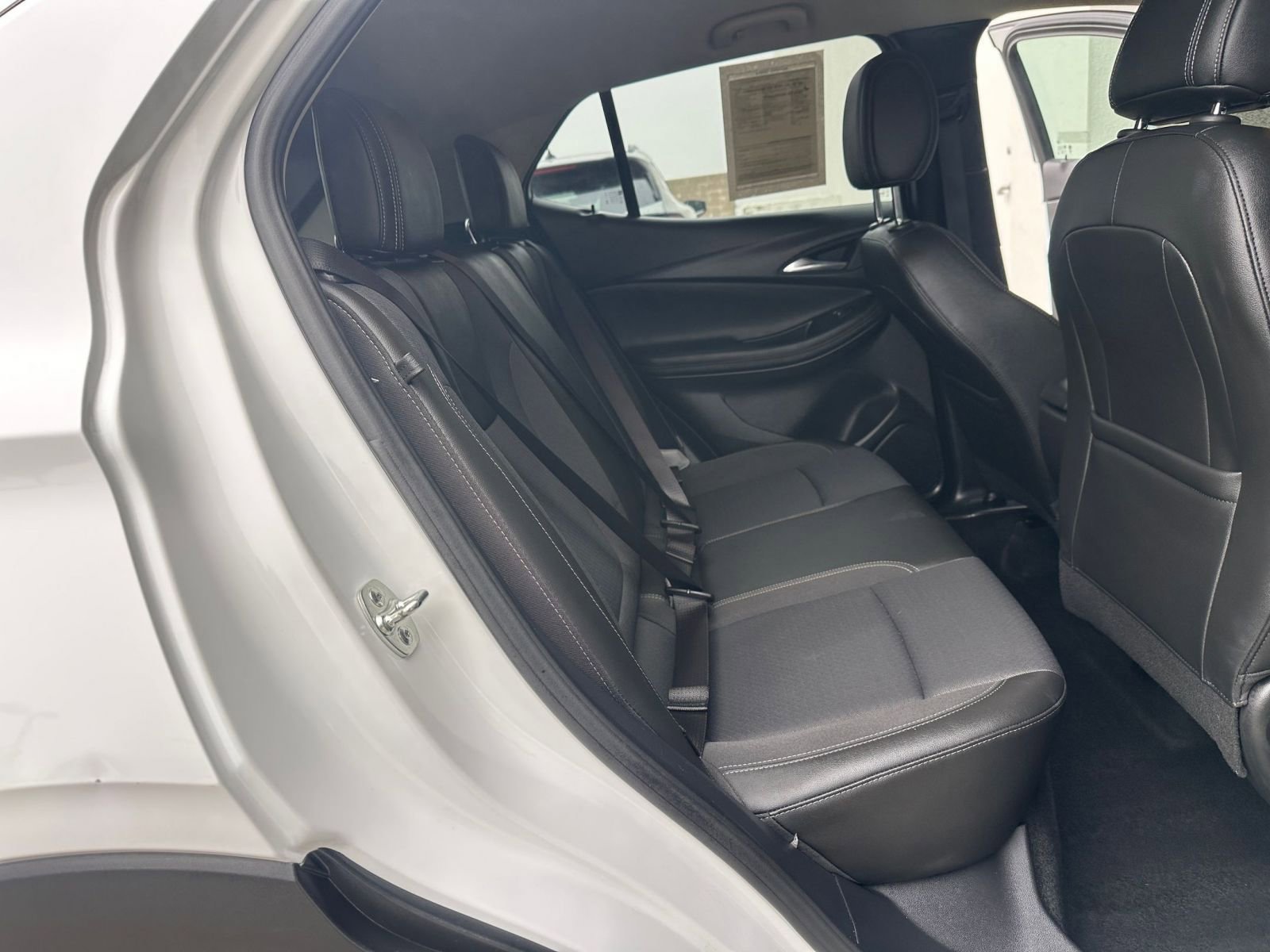 Used 2025 Buick Encore GX Preferred image 39