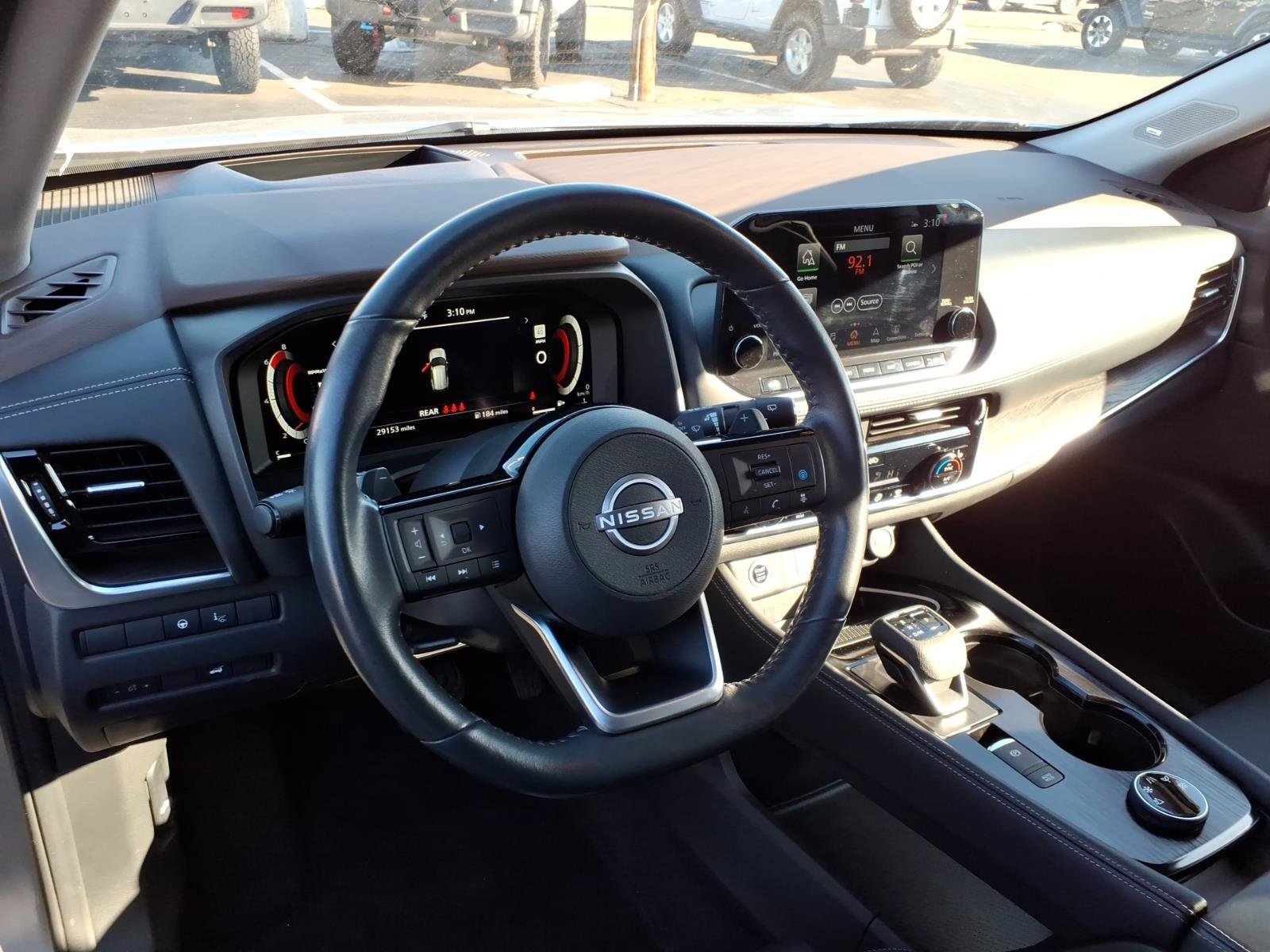 Used 2022 Nissan Rogue Platinum w/ Head-Up Display Package image 22