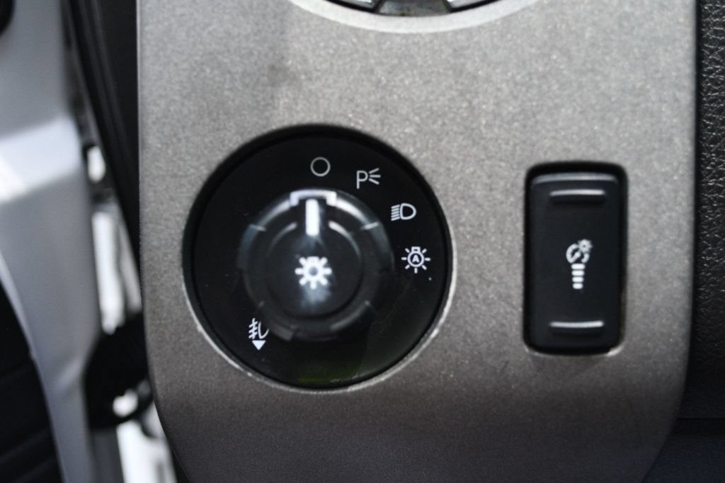 Used 2011 Ford F350 Lariat w/ Lariat Interior Pkg AWD/4WD image 48