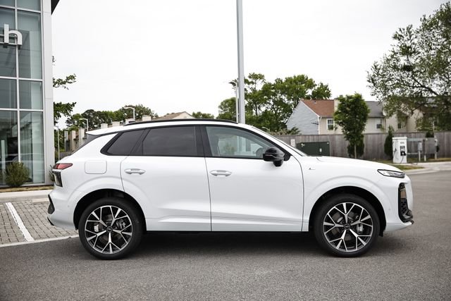 New 2026 Audi Q3 quattro 2.0T AWD/4WD image 4