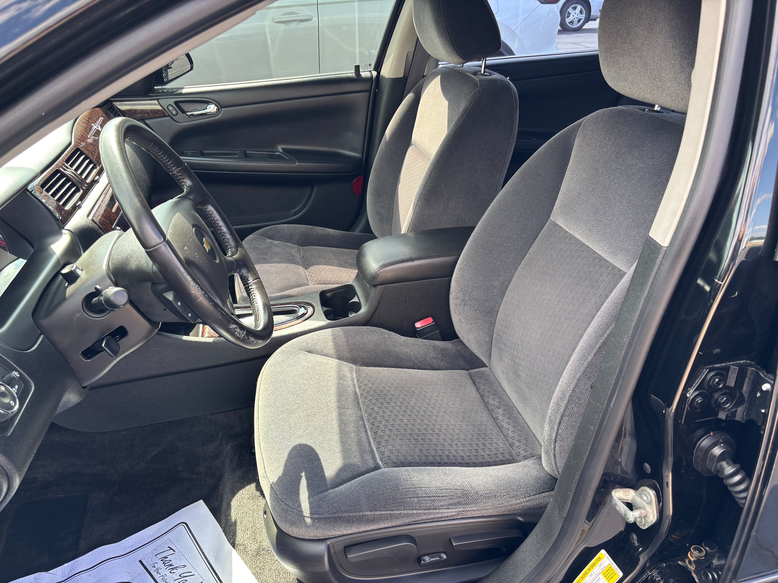 Used 2012 Chevrolet Impala LT FWD image 9