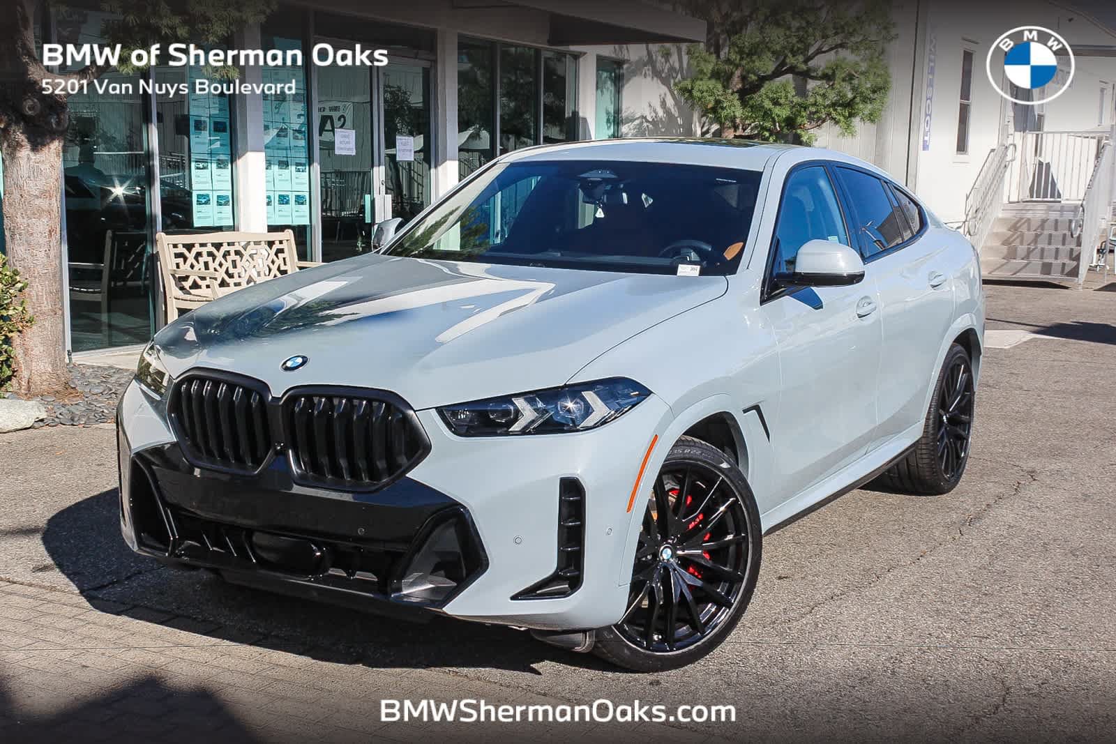 Used 2024 BMW X6 xDrive40i w/ Premium Package