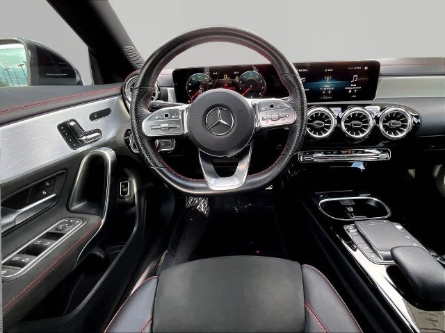 Used 2023 Mercedes-Benz CLA 250 image 10