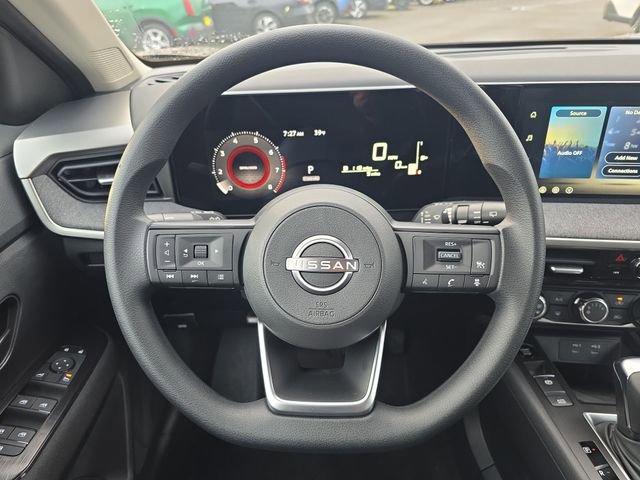 New 2026 Nissan Kicks S image 18