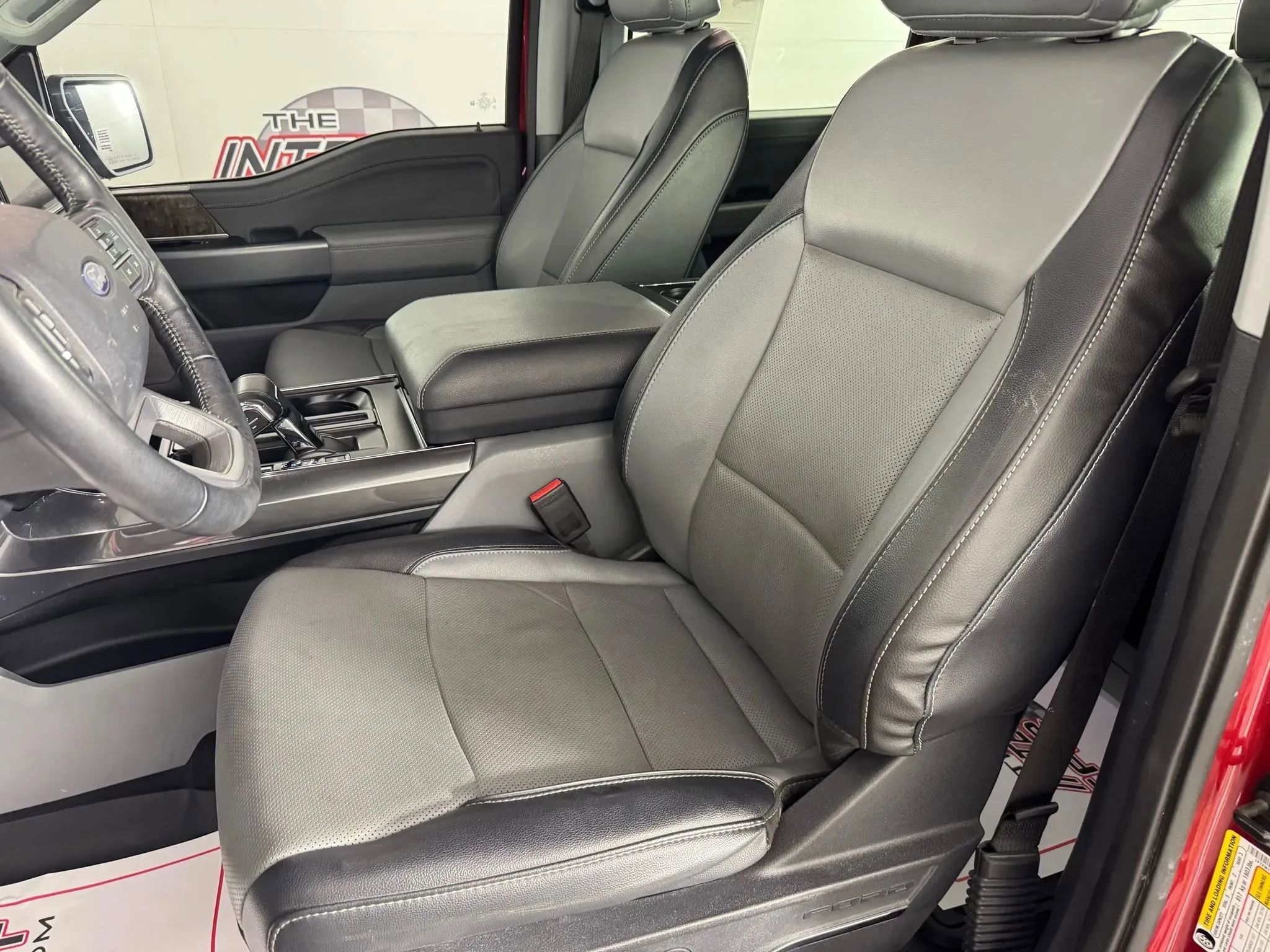 Used 2023 Ford F150 Lariat w/ Trailer Tow Package AWD/4WD image 32