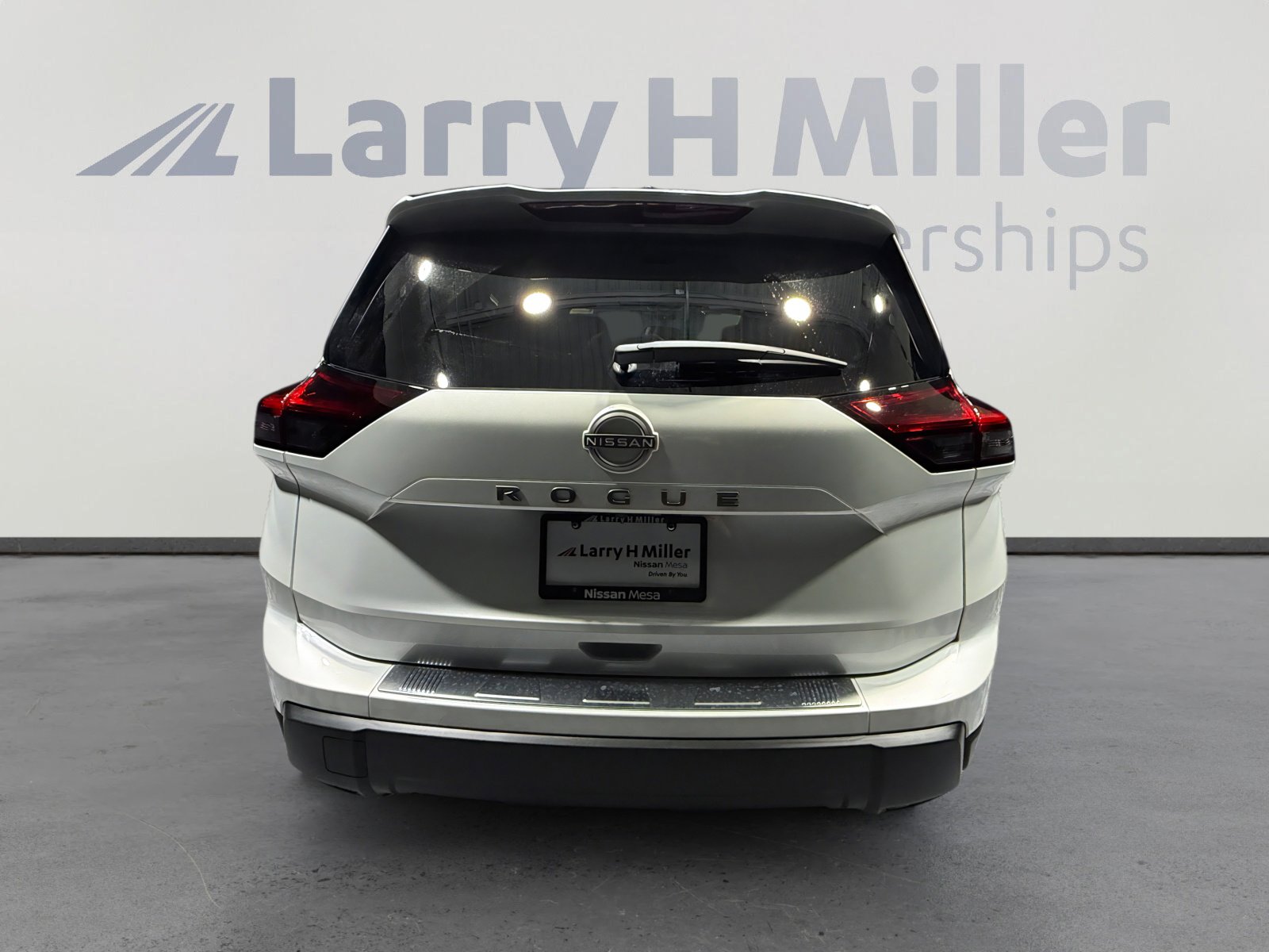New 2026 Nissan Rogue SV FWD image 4
