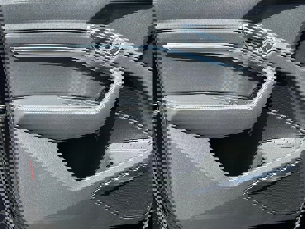 Used 2019 Audi e-tron Premium Plus image 15