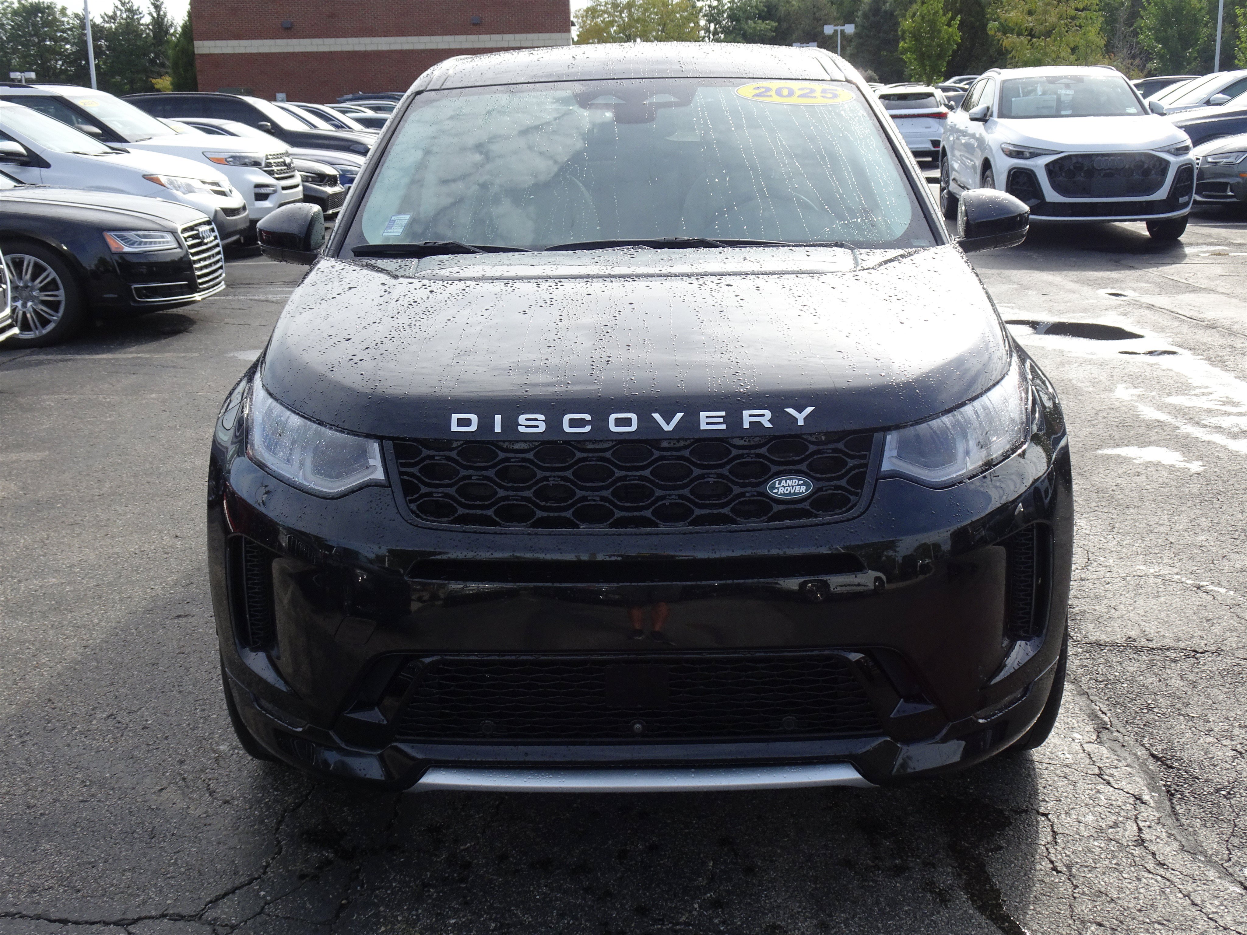 Used 2025 Land Rover Discovery Sport S AWD/4WD image 7