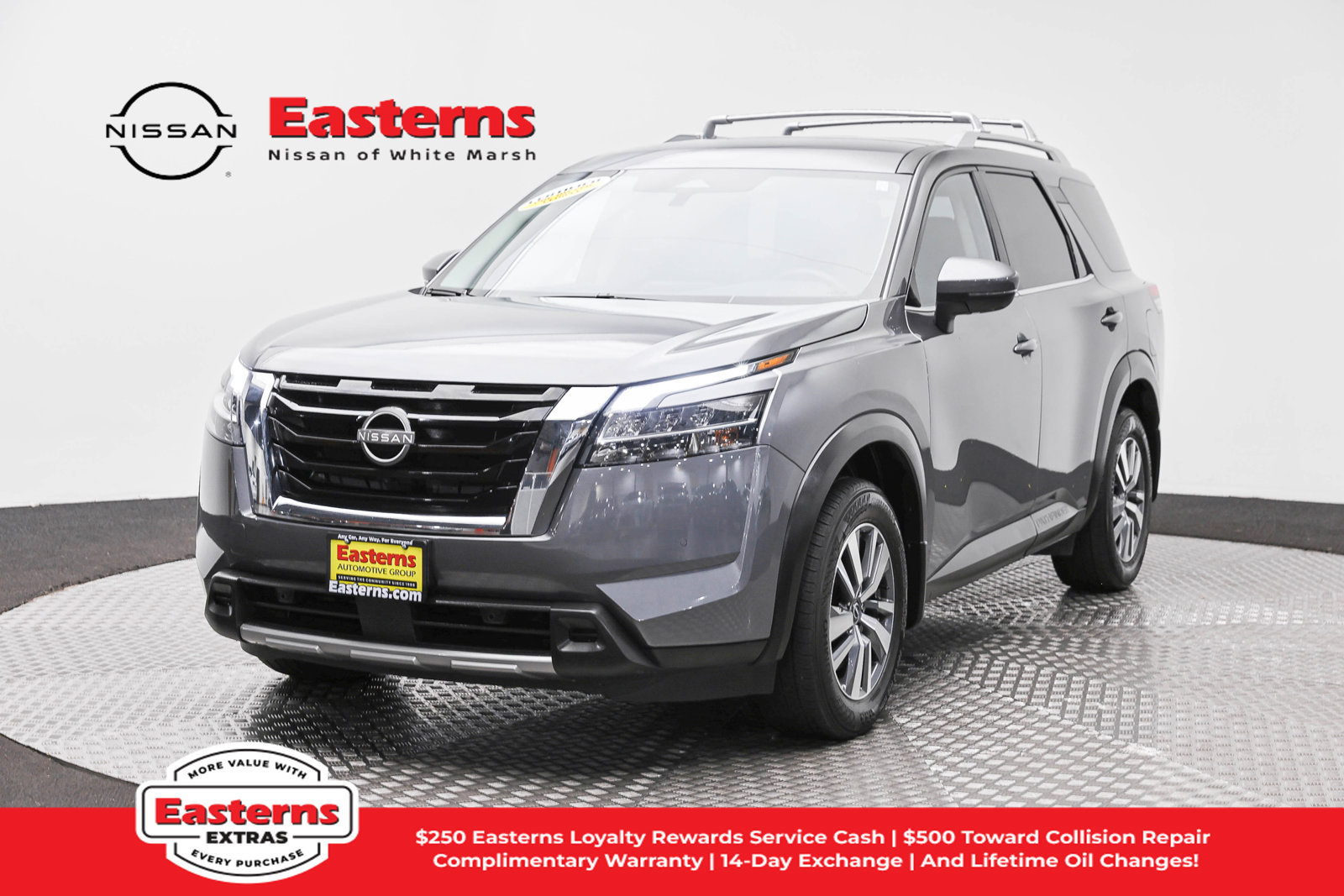 Used 2024 Nissan Pathfinder SL