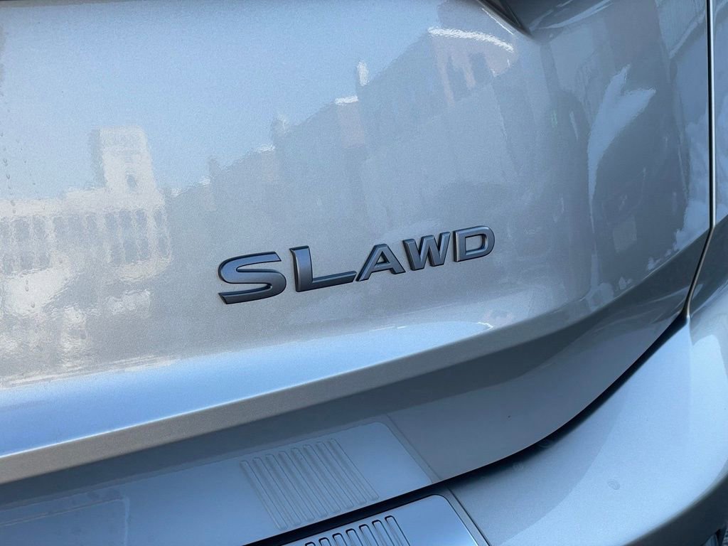 Certified 2025 Nissan Rogue SL image 32