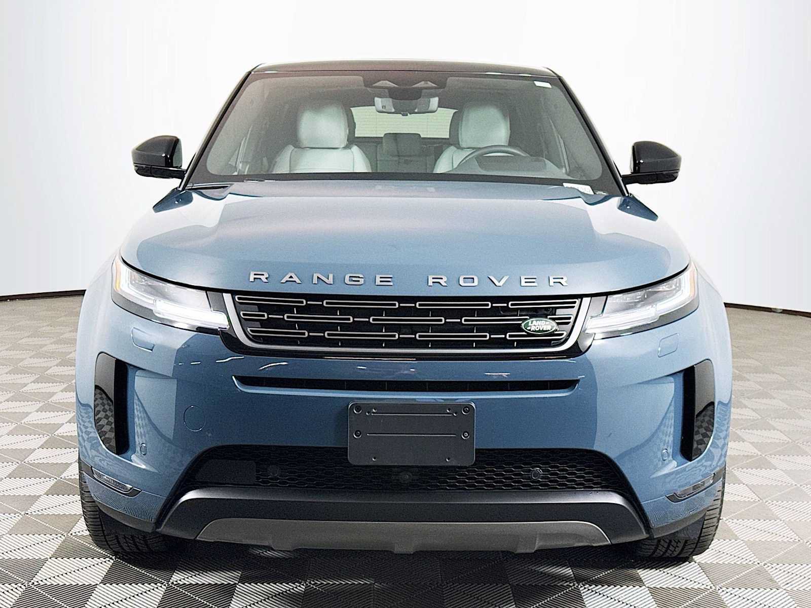 Used 2026 Land Rover Range Rover Evoque S AWD/4WD image 2