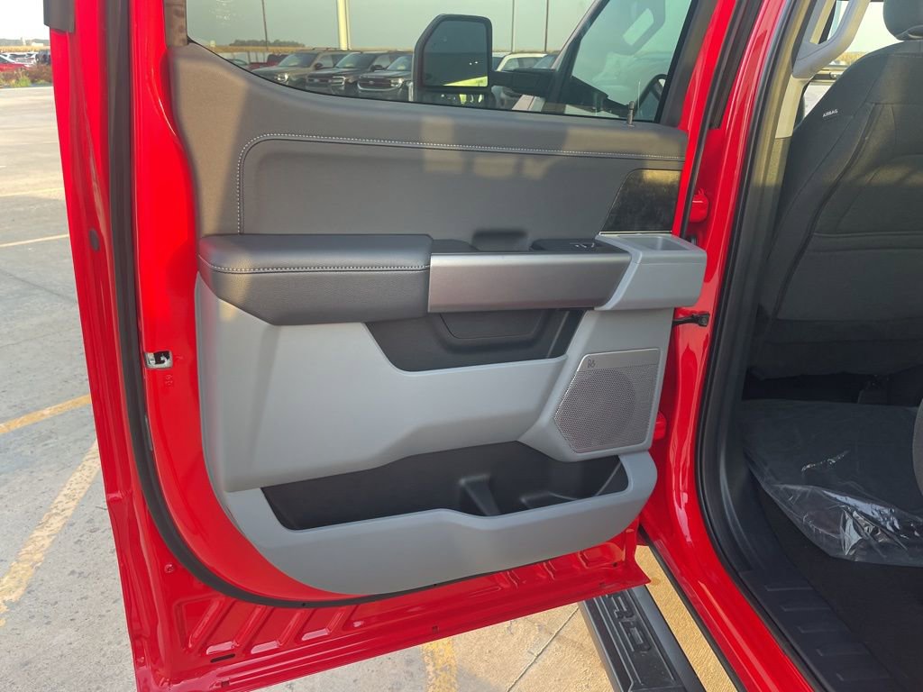 New 2026 Ford F250 XLT w/ XLT Premium Package AWD/4WD image 21