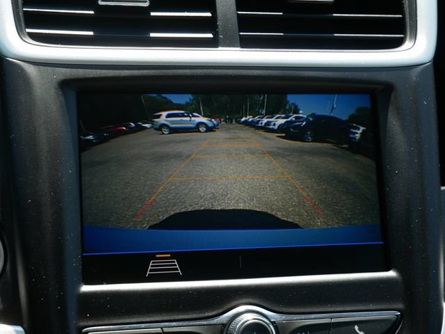 Used 2020 Chevrolet Sonic LT FWD image 27