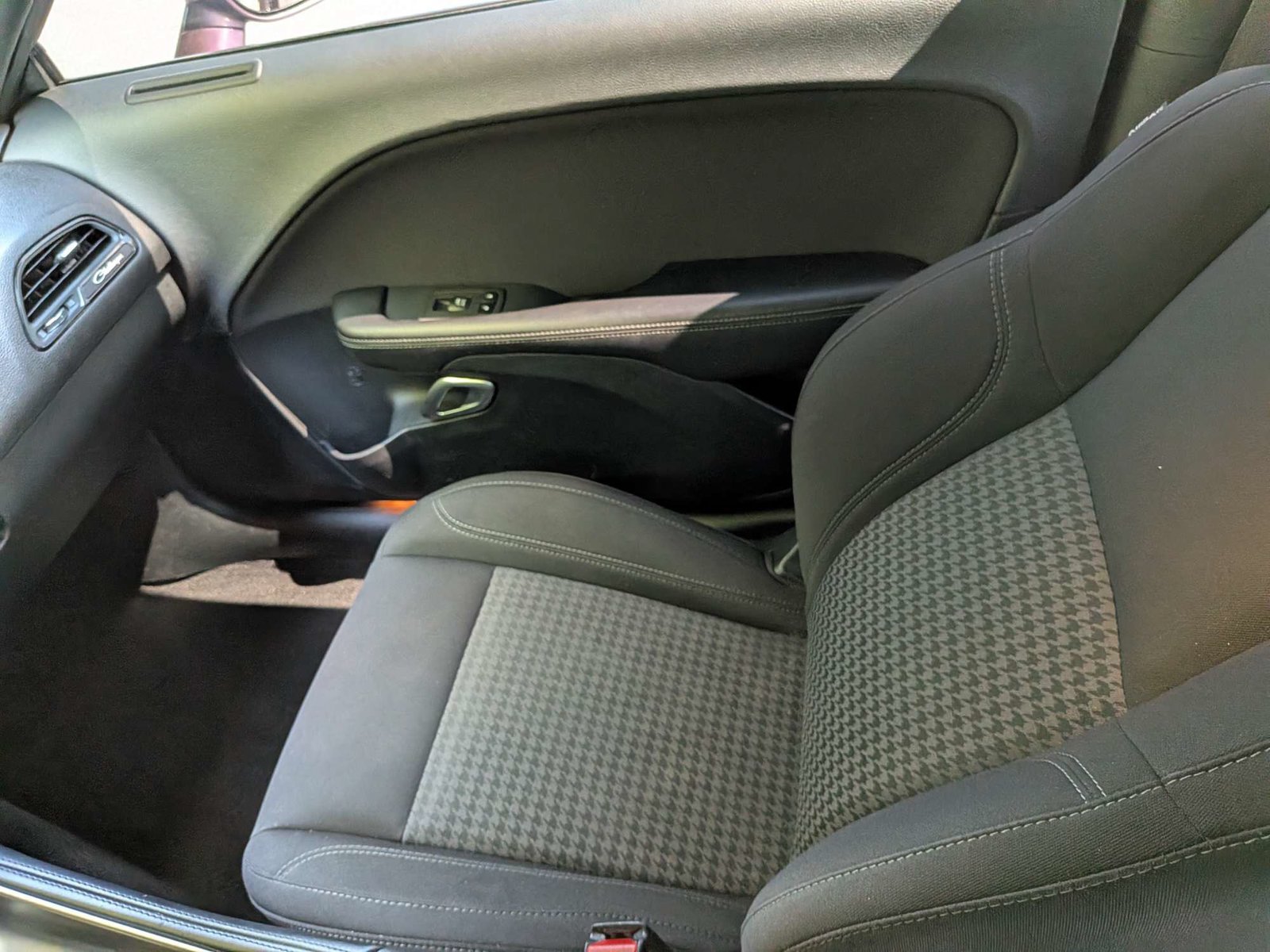 Used 2021 Dodge Challenger SXT w/ Blacktop Package RWD image 15