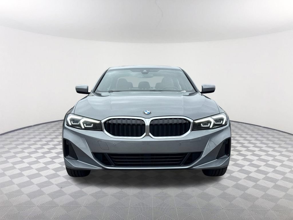 Used 2024 BMW 330i Sedan w/ Convenience Package RWD image 2