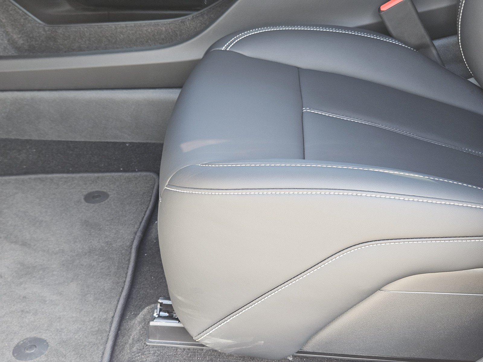 New 2027 Cadillac Optiq Sport RWD image 17