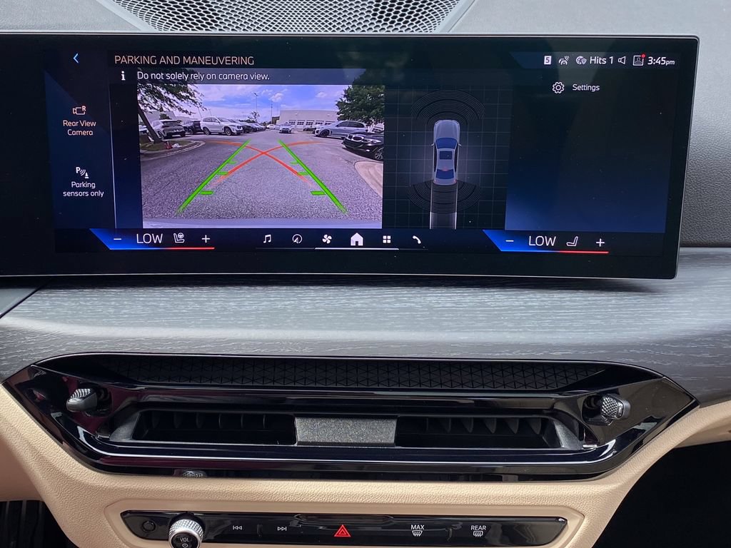 New 2026 BMW 330i xDrive Sedan w/ M Sport Package AWD/4WD image 19