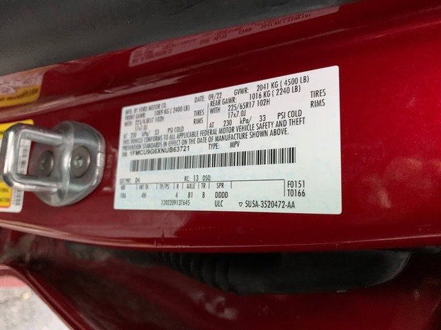 Used 2022 Ford Escape SE w/ Cold Weather Package AWD/4WD image 28