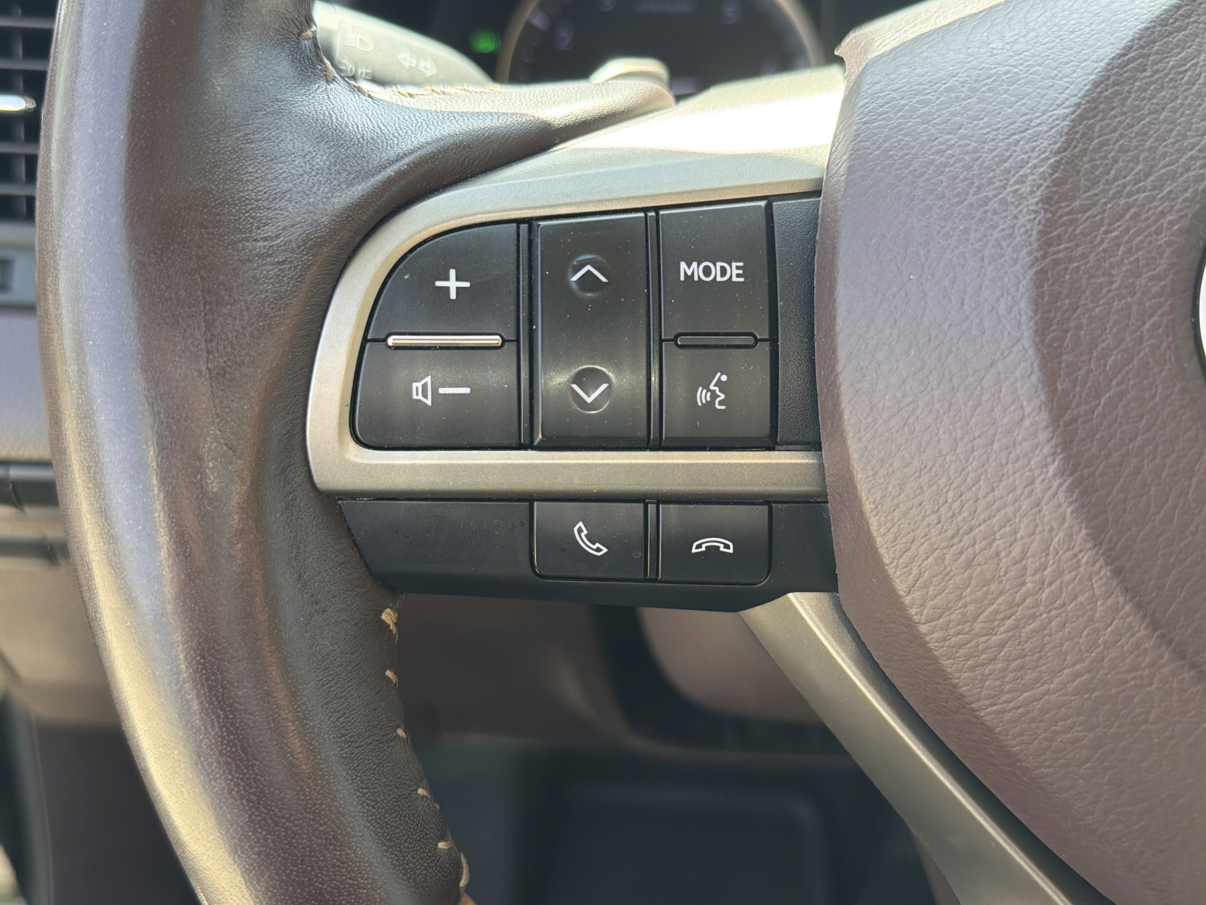 Used 2020 Lexus RX 350 FWD w/ Premium Package image 32