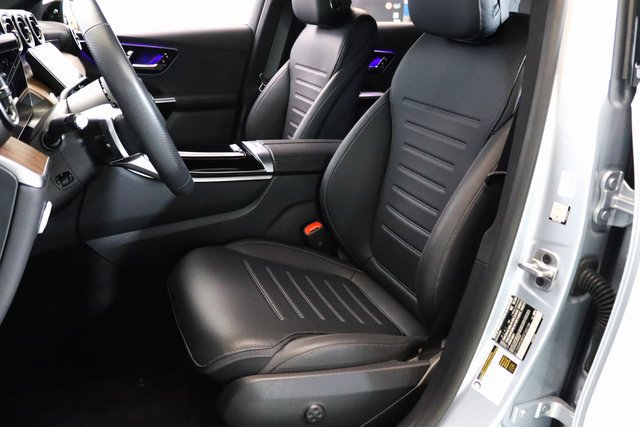 Used 2025 Mercedes-Benz GLC 350e 4MATIC w/ AMG Line image 17