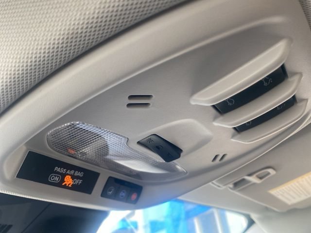 Used 2025 Chevrolet Trax ACTIV w/ Sunroof Package FWD image 17