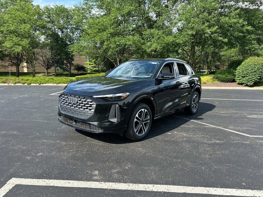 New 2025 Audi Q5 Premium image 3