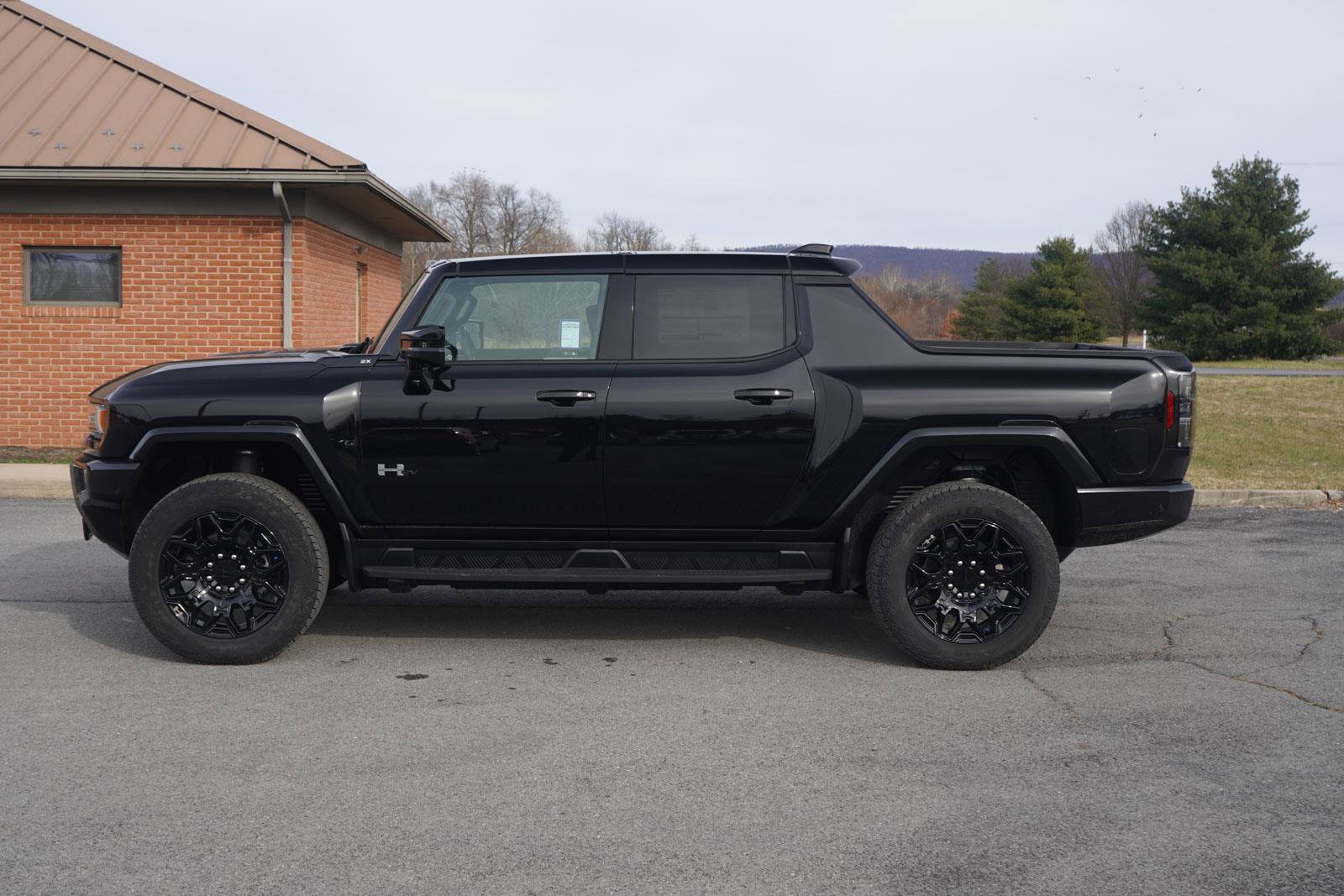 New 2026 GMC Hummer EV 4x4 Crew Cab image 8