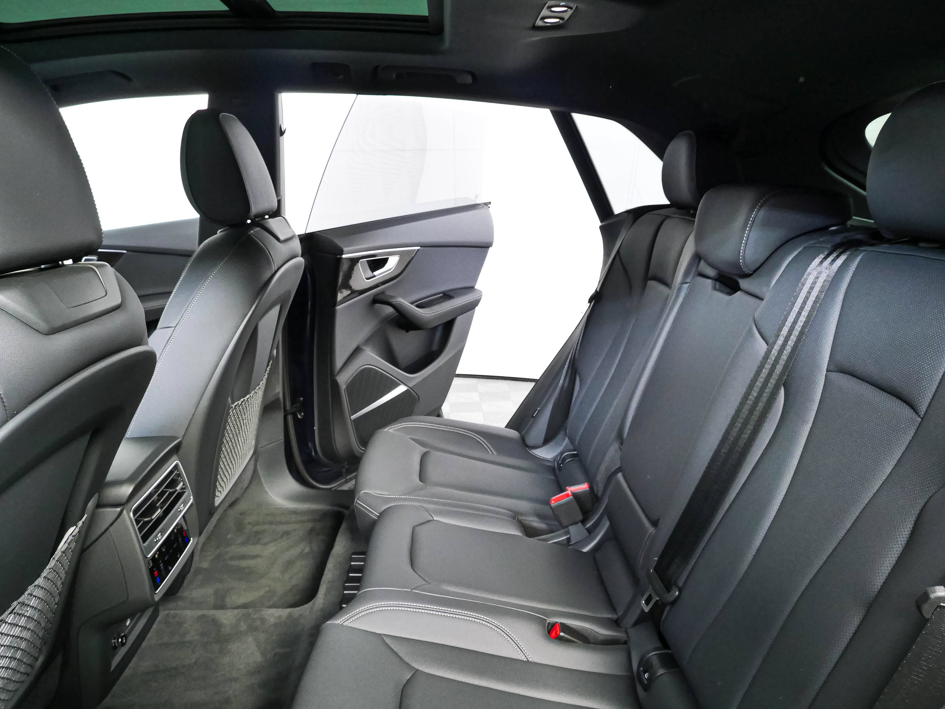 New 2026 Audi Q8 Premium Plus w/ Premium Plus Package AWD/4WD image 22