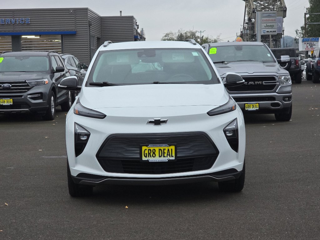 Used 2023 Chevrolet Bolt EUV LT w/ Driver Confidence Package image 3