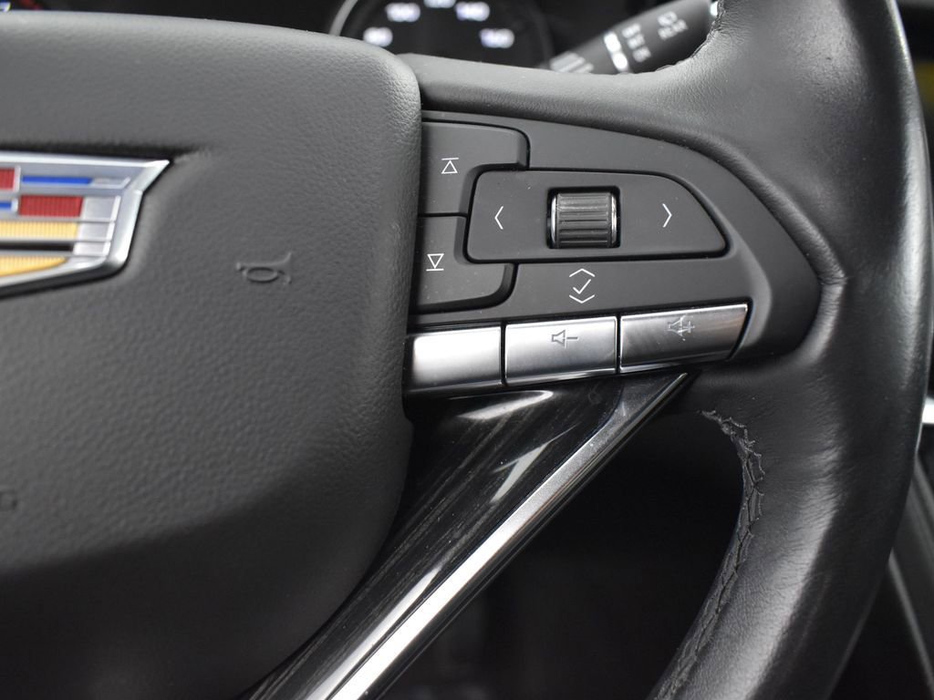 Used 2020 Cadillac XT6 Premium Luxury image 25