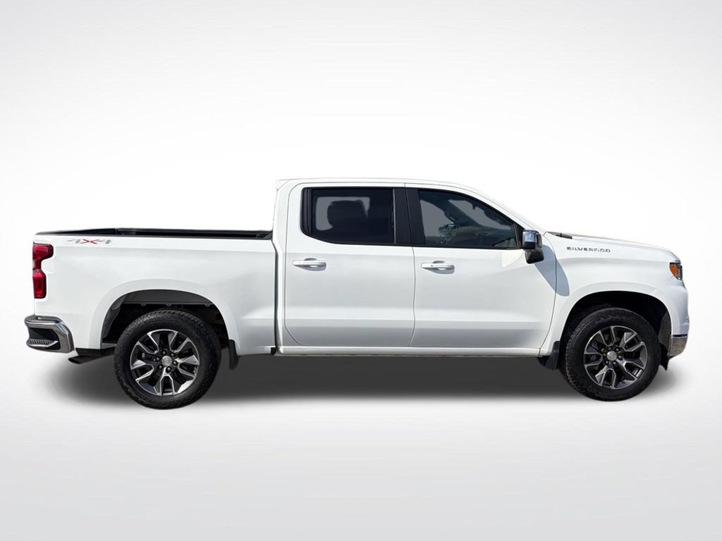 Used 2024 Chevrolet Silverado 1500 LT AWD/4WD image 7