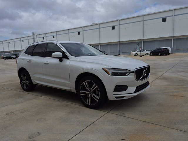 Used 2020 Volvo XC60 T5 Momentum FWD image 3