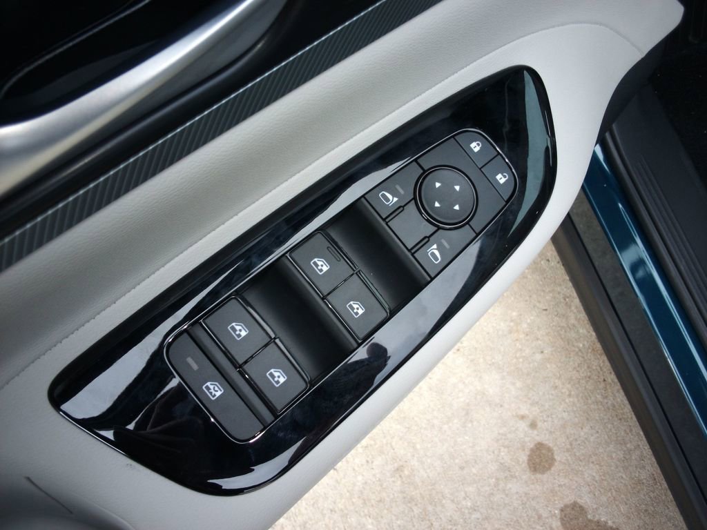 New 2026 Nissan Murano SL image 12