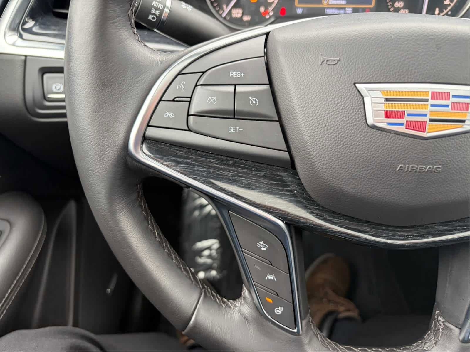 Used 2024 Cadillac XT5 Premium Luxury image 12