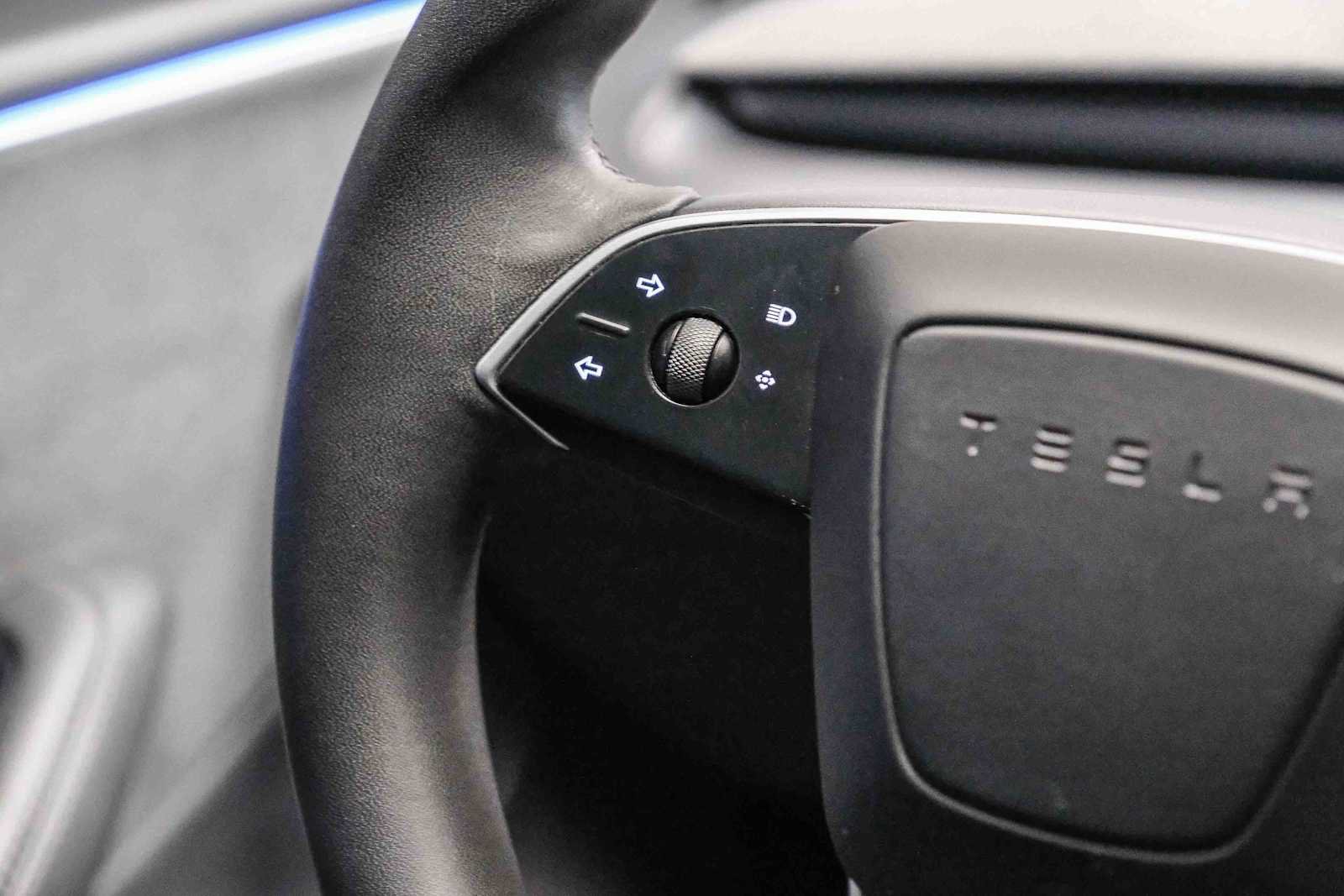 Used 2024 Tesla Model 3 Standard Range RWD image 17