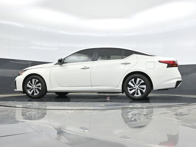 Used 2025 Nissan Altima 2.5 S FWD image 42