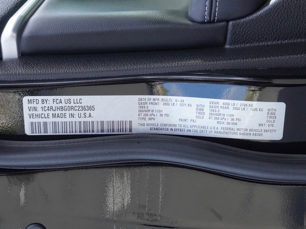 Certified 2024 Jeep Grand Cherokee Limited image 28