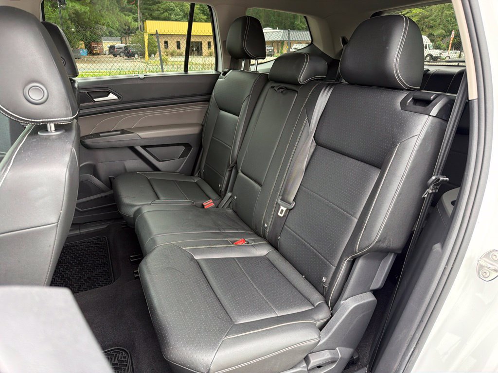 Used 2023 Volkswagen Atlas SE w/ Black Wheel Package AWD/4WD image 18