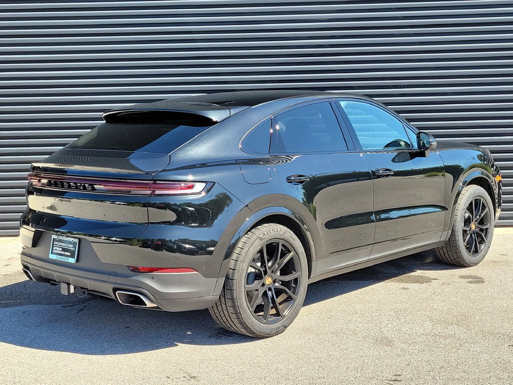 Certified 2026 Porsche Cayenne Coupe AWD/4WD image 7