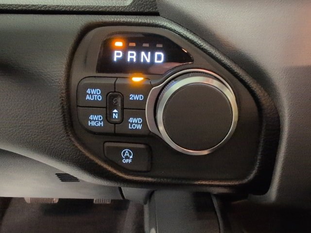 New 2026 RAM 1500 4x4 Crew Cab image 27